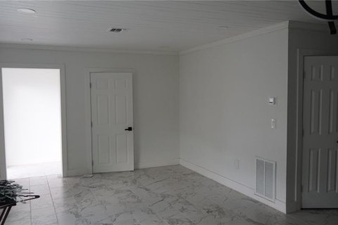 House in Port Charlotte, Florida 2 bedrooms, 125.14 sq.m. № 2093555 - photo 7