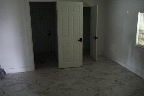 House in Port Charlotte, Florida 2 bedrooms, 125.14 sq.m. № 2093555 - photo 14