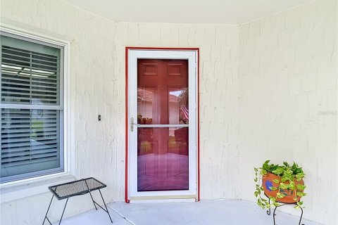 Condominio en venta en Port Richey, Florida, 2 dormitorios, 107.02 m2 № 2100091 - foto 8