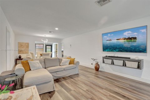 House in Boynton Beach, Florida 2 bedrooms, 130.06 sq.m. № 1792620 - photo 17