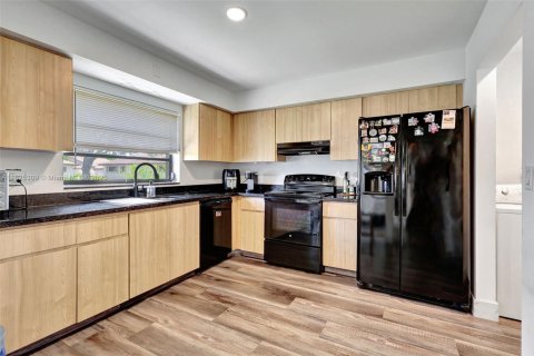 House in Boynton Beach, Florida 2 bedrooms, 130.06 sq.m. № 1792620 - photo 24