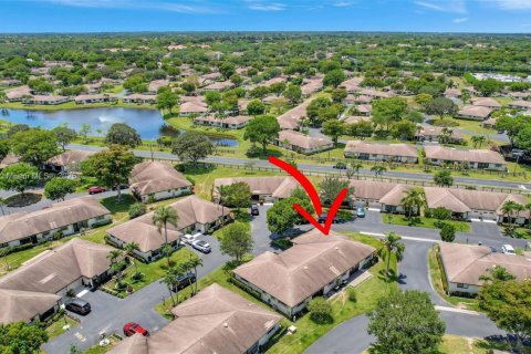 House in Boynton Beach, Florida 2 bedrooms, 130.06 sq.m. № 1792620 - photo 4