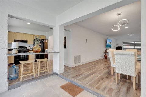 House in Boynton Beach, Florida 2 bedrooms, 130.06 sq.m. № 1792620 - photo 25