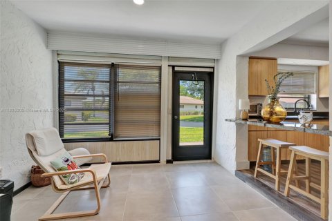 House in Boynton Beach, Florida 2 bedrooms, 130.06 sq.m. № 1792620 - photo 27