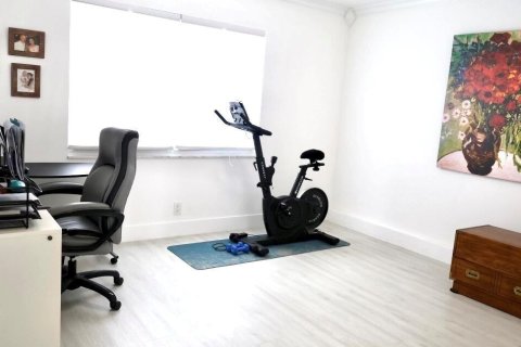 Condo in Coconut Creek, Florida, 2 bedrooms  № 2188503 - photo 18
