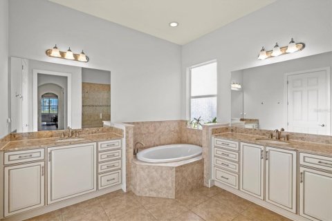 Villa ou maison à vendre à Bradenton, Floride: 4 chambres, 244.33 m2 № 1421352 - photo 19