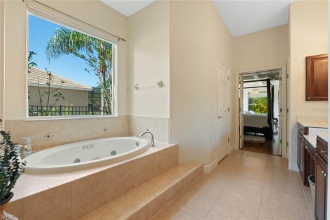 House in Mount Dora, Florida 4 bedrooms, 271.09 sq.m. № 1615006 - photo 22