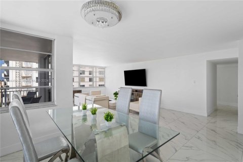 Copropriété à vendre à Aventura, Floride: 2 chambres, 149.11 m2 № 1990408 - photo 6