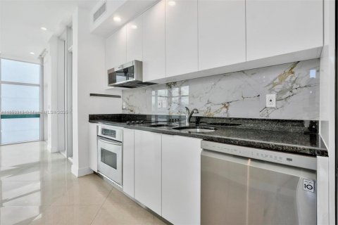 Condo in Aventura, Florida, 3 bedrooms  № 1877722 - photo 4