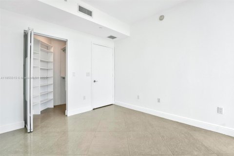Condo in Aventura, Florida, 3 bedrooms  № 1877722 - photo 21