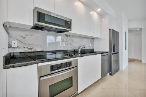Condo in Aventura, Florida, 3 bedrooms  № 1877722 - photo 6