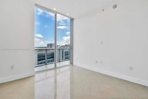 Condo in Aventura, Florida, 3 bedrooms  № 1877722 - photo 22