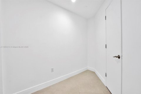 Condo in Aventura, Florida, 3 bedrooms  № 1877722 - photo 18