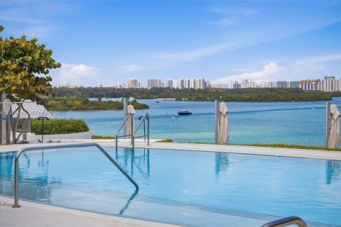 Купить кондоминиум в Бей-Харбор-Айлендс, Флорида 4 спальни, 327.29м2, № 2039993 - фото 3