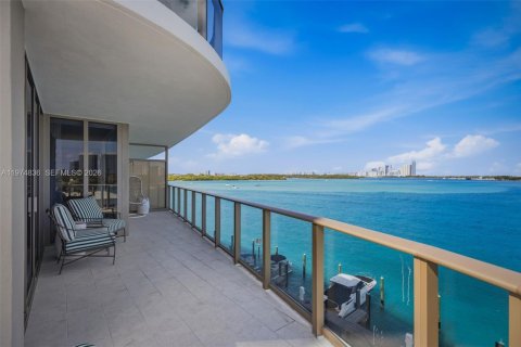 Купить кондоминиум в Бей-Харбор-Айлендс, Флорида 4 спальни, 327.29м2, № 2039993 - фото 2