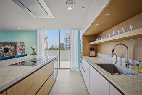 Купить кондоминиум в Бей-Харбор-Айлендс, Флорида 4 спальни, 327.29м2, № 2039993 - фото 7