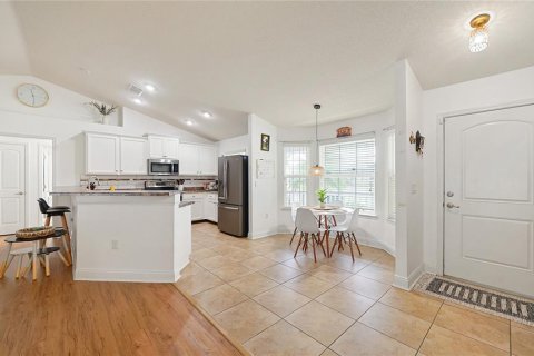 House in Palm Coast, Florida 3 bedrooms, 142.05 sq.m. № 1852471 - photo 9