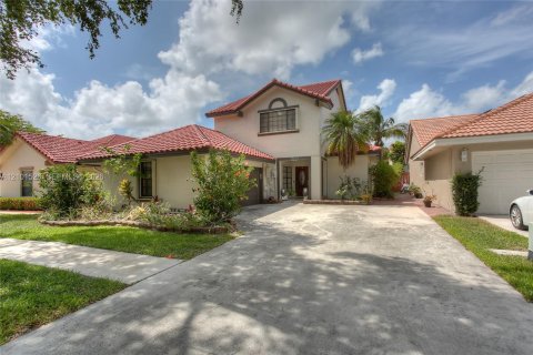 Villa ou maison à Plantation, Floride 4 chambres, 243.03 m2 № 2406102