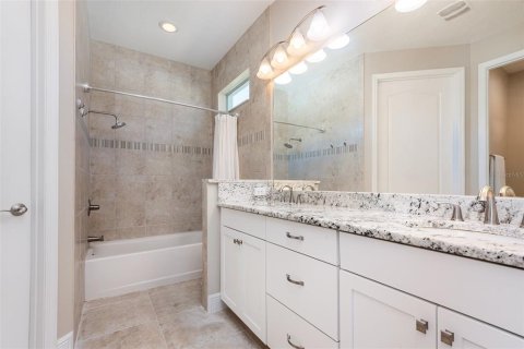 Duplex in Melbourne, Florida 2 bedrooms, 162.49 sq.m. № 1839785 - photo 12