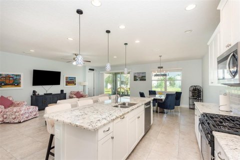 Duplex in Melbourne, Florida 2 bedrooms, 162.49 sq.m. № 1839785 - photo 4