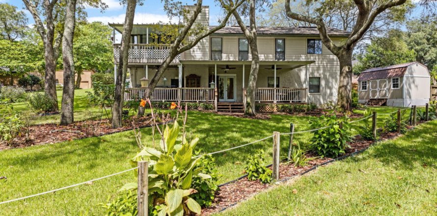 House in Jacksonville, Florida 4 bedrooms, 370.68 sq.m. № 771702