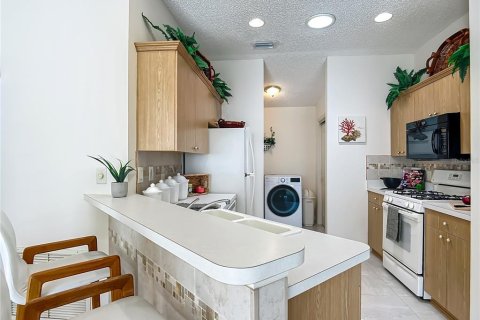 Casa en venta en The Villages, Florida, 2 dormitorios, 112.23 m2 № 1786616 - foto 12
