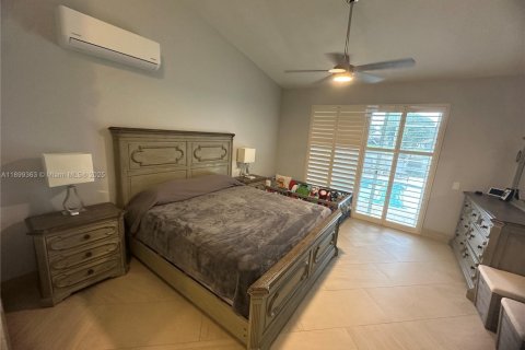 Villa ou maison à louer à Weston, Floride: 4 chambres, 257.9 m2 № 1953459 - photo 22