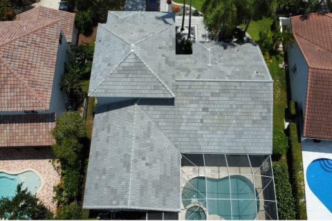 Villa ou maison à louer à Weston, Floride: 4 chambres, 257.9 m2 № 1953459 - photo 3