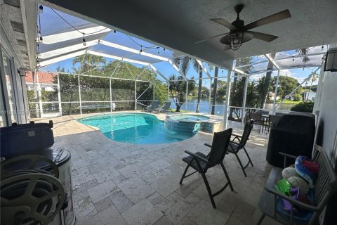 Villa ou maison à louer à Weston, Floride: 4 chambres, 257.9 m2 № 1953459 - photo 13