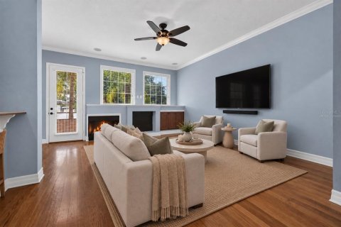 Townhouse in Tampa, Florida 3 bedrooms, 197.14 sq.m. № 2379732 - photo 9