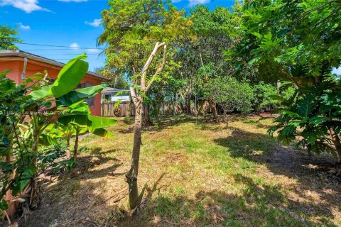 House in North Miami, Florida 3 bedrooms, 123.37 sq.m. № 1874805 - photo 30