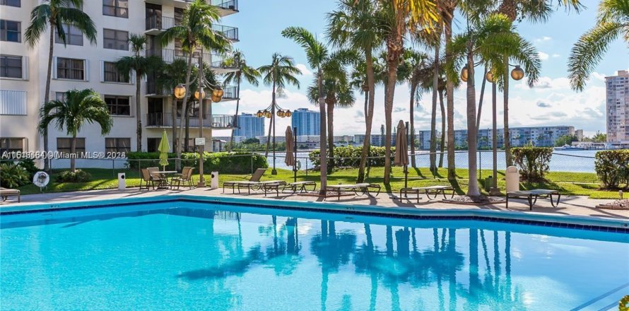 Condo in Aventura, Florida, 1 bedroom  № 1763883