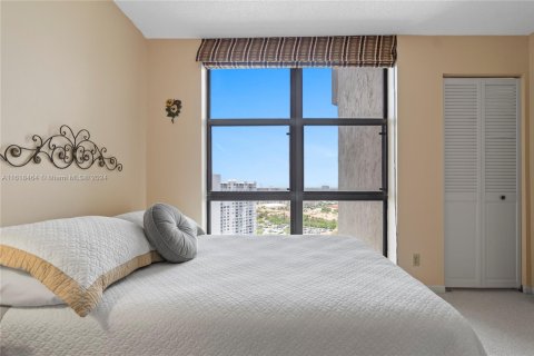 Condo in Aventura, Florida, 1 bedroom  № 1763883 - photo 12