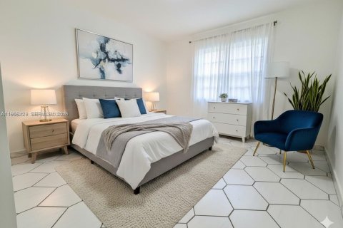 Condominio en alquiler en Miami, Florida, 2 dormitorios, 108.7 m2 № 2009974 - foto 8