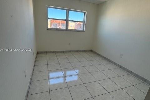 Apartment in Hialeah, Florida 2 bedrooms, 91.04 sq.m. № 2020670 - photo 6