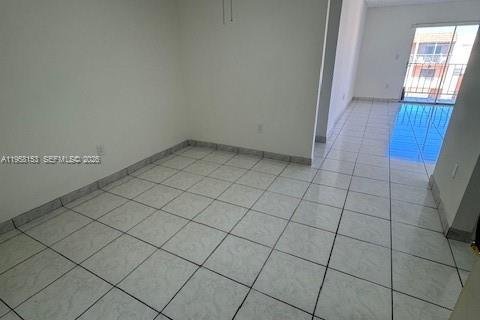 Apartment in Hialeah, Florida 2 bedrooms, 91.04 sq.m. № 2020670 - photo 3