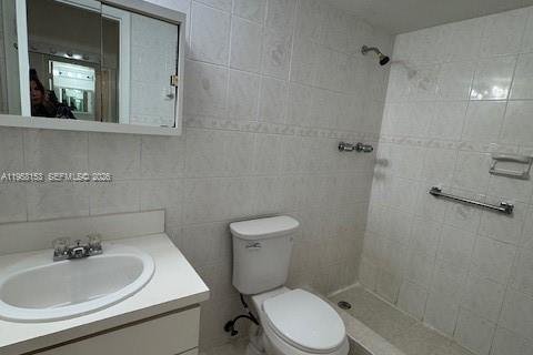 Apartment in Hialeah, Florida 2 bedrooms, 91.04 sq.m. № 2020670 - photo 12