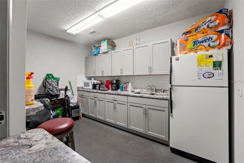 Commercial property in Port Richey, Florida 661.09 sq.m. № 1851490 - photo 25