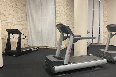 Condominio en alquiler en Miami Beach, Florida, 1 dormitorio, 98.48 m2 № 1936745 - foto 20