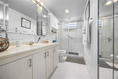 Condo in Coconut Creek, Florida, 2 bedrooms  № 1745612 - photo 24