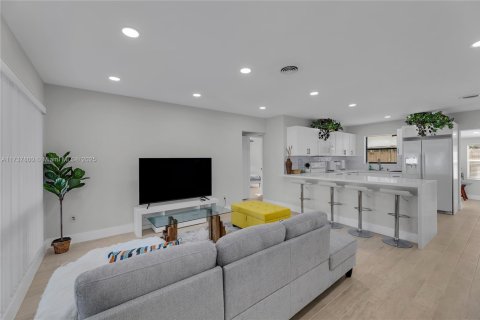 Casa en alquiler en Pompano Beach, Florida, 3 dormitorios, 132.85 m2 № 1978019 - foto 15