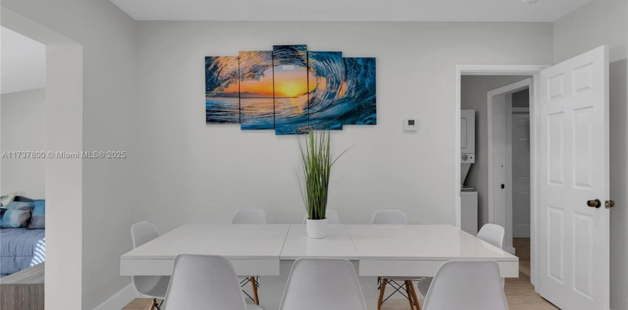 Casa en Pompano Beach, Florida 3 dormitorios, 132.85 m2 № 1978019