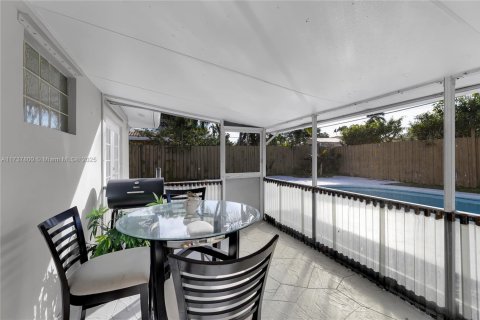 Casa en alquiler en Pompano Beach, Florida, 3 dormitorios, 132.85 m2 № 1978019 - foto 11