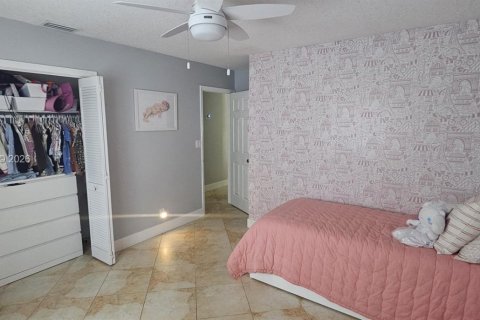 Villa ou maison à vendre à Deerfield Beach, Floride: 3 chambres, 153.1 m2 № 2064658 - photo 21