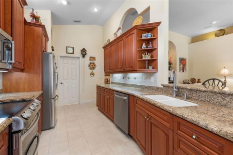 House in Palm Coast, Florida 3 bedrooms, 181.9 sq.m. № 1907662 - photo 20