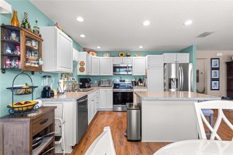 House in The Villages, Florida 3 bedrooms, 141.4 sq.m. № 1625245 - photo 20