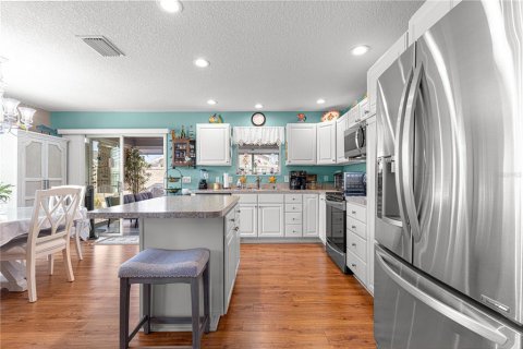 House in The Villages, Florida 3 bedrooms, 141.4 sq.m. № 1625245 - photo 19