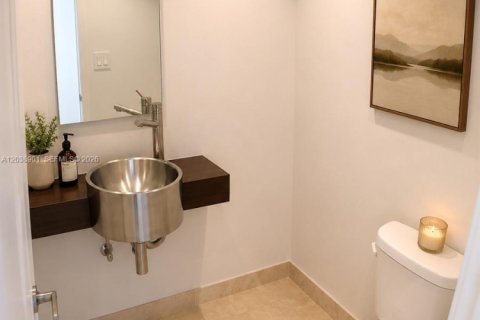 Condominio en alquiler en Miami Beach, Florida, 2 dormitorios, 123 m2 № 2171444 - foto 3