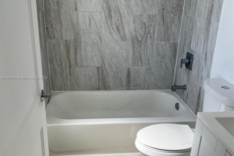 Снять в аренду квартиру в Майами, Флорида № 1956656 - фото 7