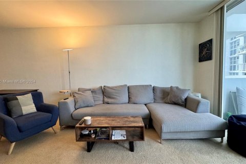 Condo in Miami Beach, Florida, 1 bedroom  № 1859532 - photo 4